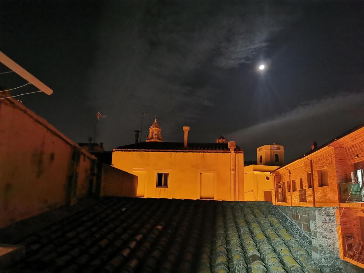 Apartment & Rooms Constanti Buitenkant foto